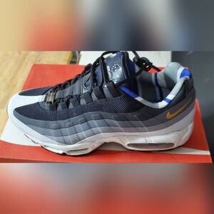 Nike Air Max 95 City Pack London Black Size 9.5